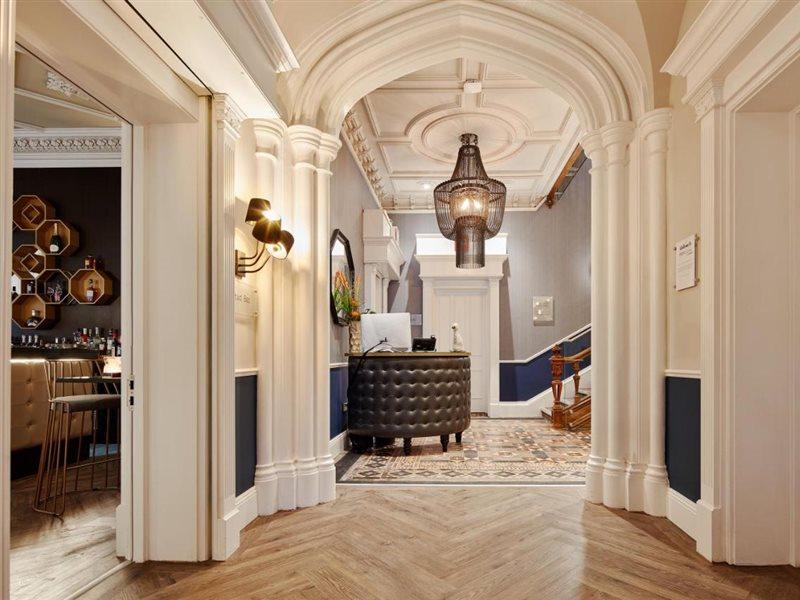 Oddfellows On The Park Cheadle  Kültér fotó The hotel's interior