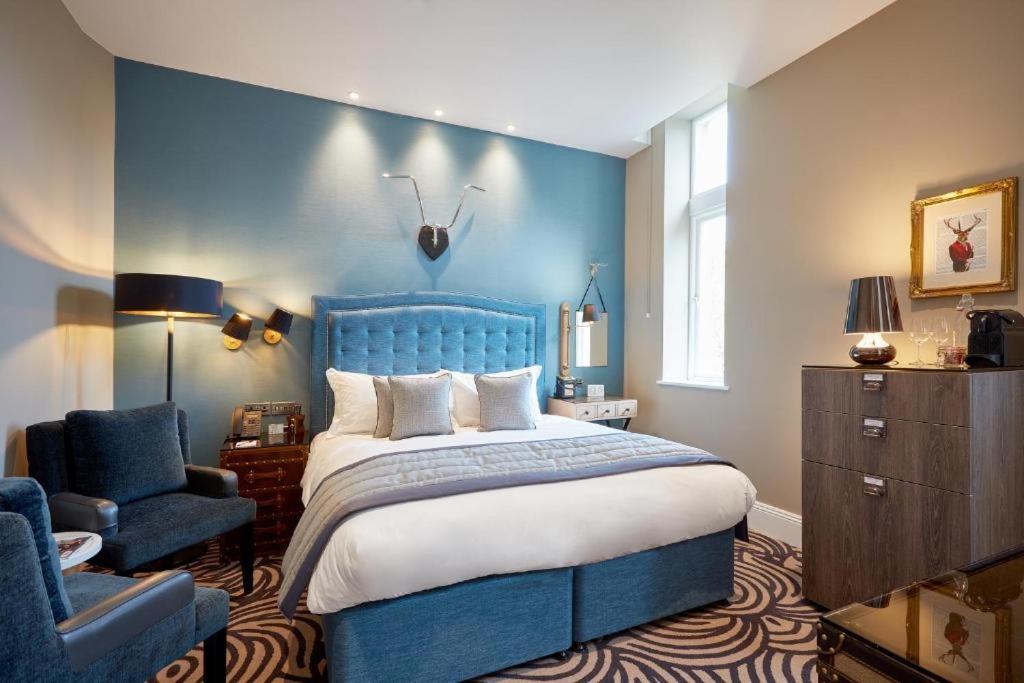 Oddfellows On The Park Cheadle  Szoba fotó A bedroom at The Ivy Collection