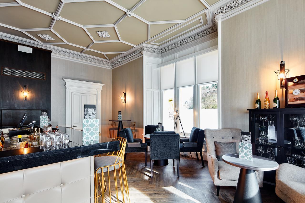 Oddfellows On The Park Cheadle  Kültér fotó The Drawing Room at The Ivy, Edinburgh