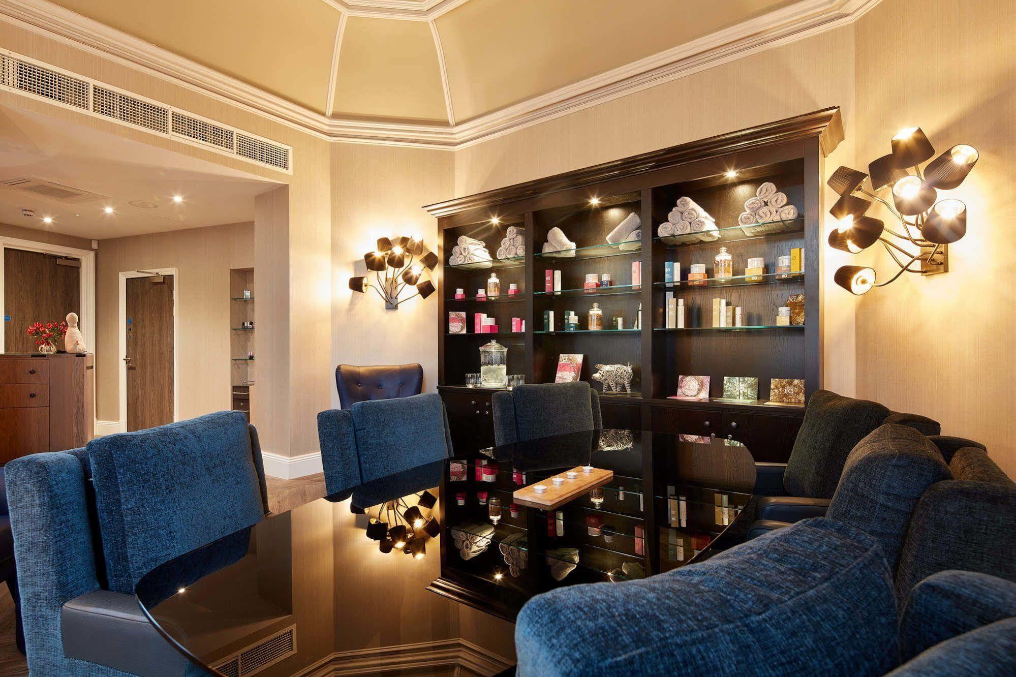 Oddfellows On The Park Cheadle  Kültér fotó The Spa at The Dorchester