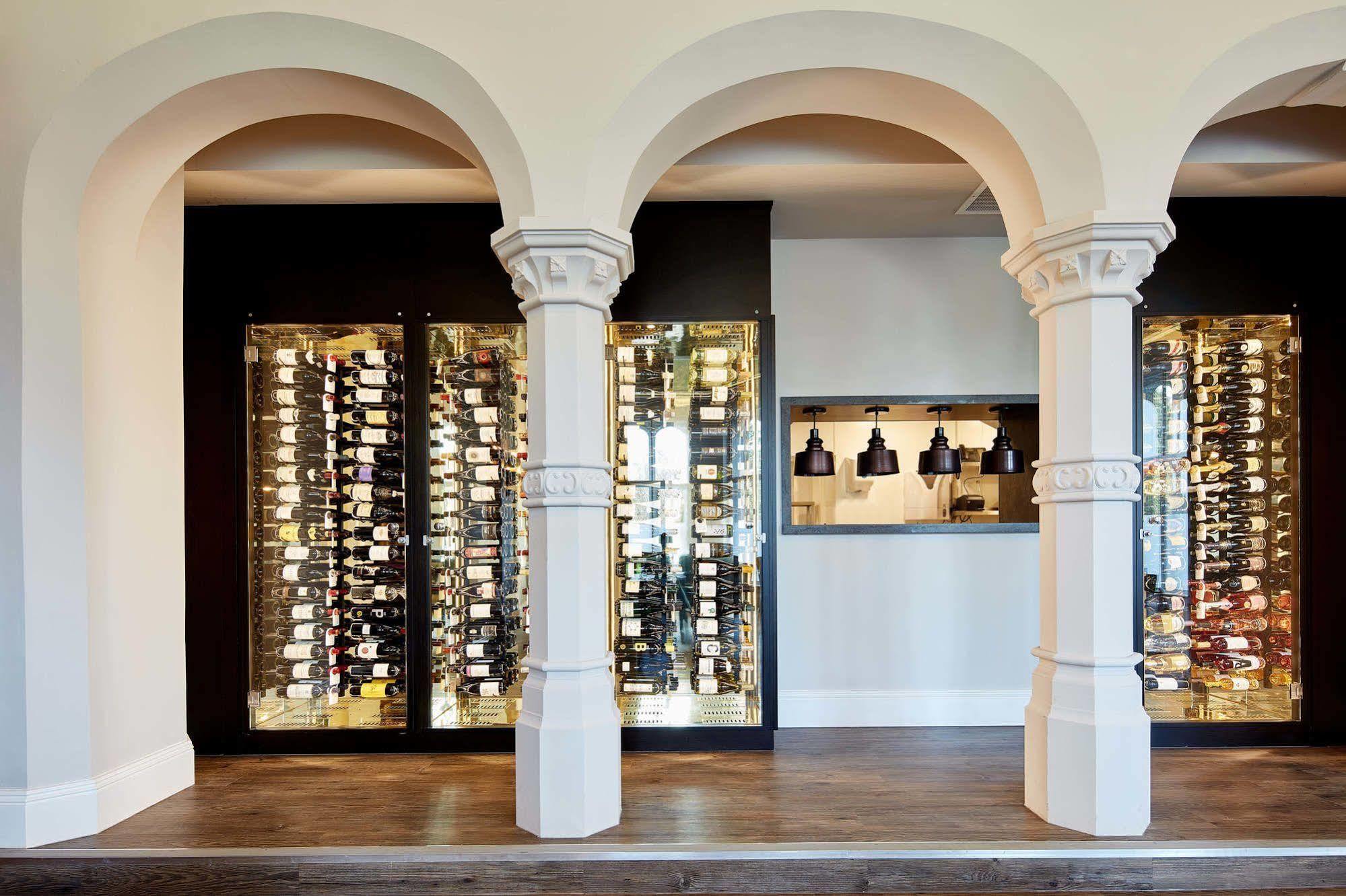 Oddfellows On The Park Cheadle  Kültér fotó Wine display at the winery