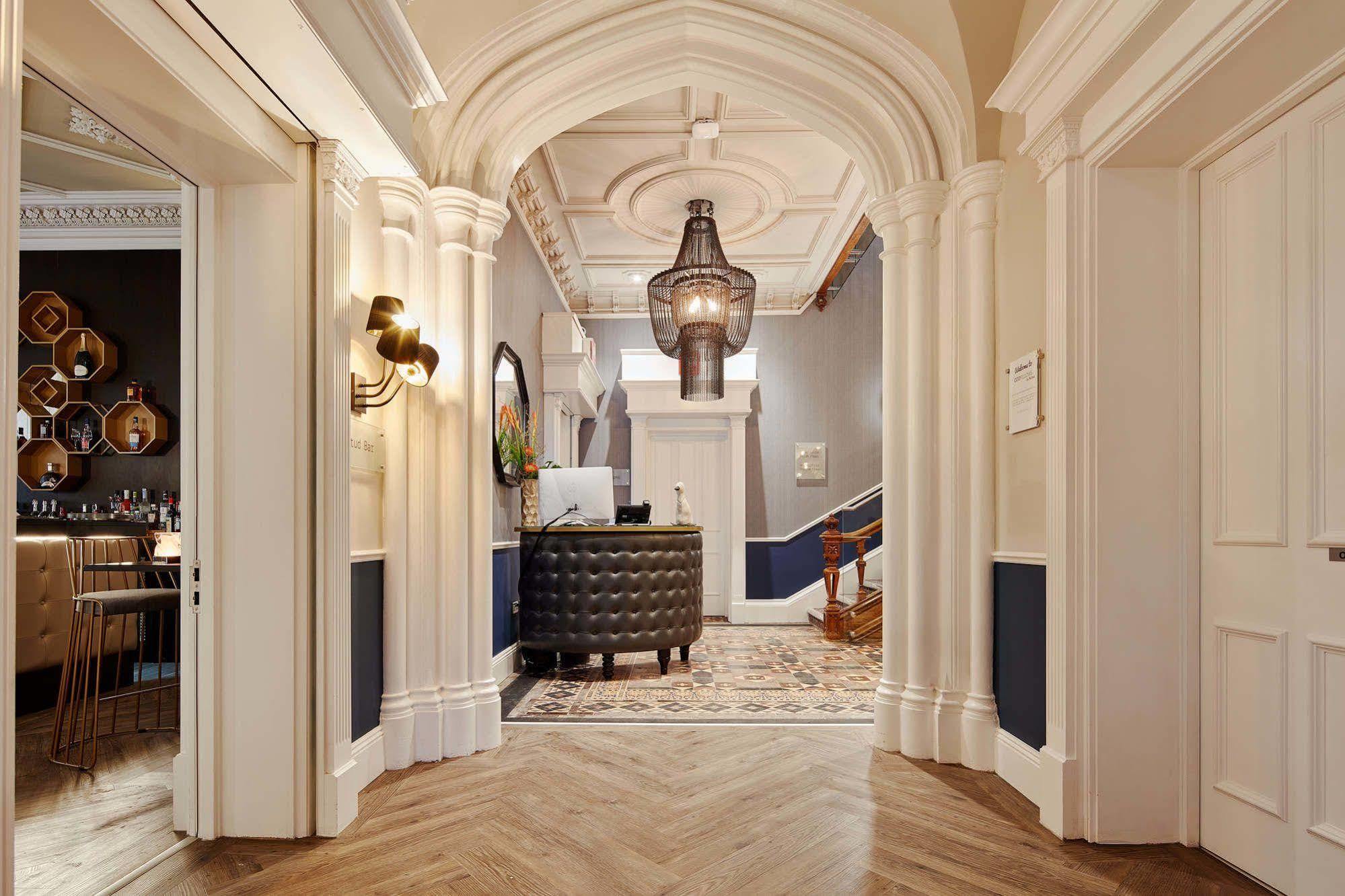 Oddfellows On The Park Cheadle  Kültér fotó The interior of the hotel